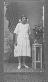 189.PNG - Hilma konrifmation ca. 1922