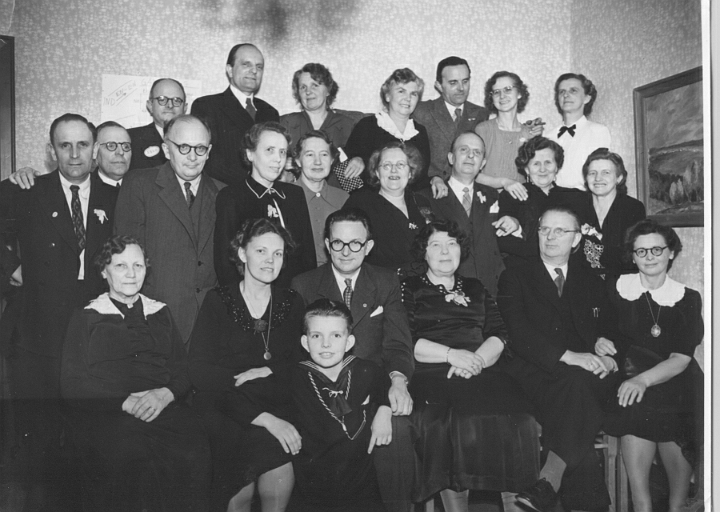 111.PNG - Gunnar Johansen's 25 år Jubilæum i Dansk Esso 1 april 1950
