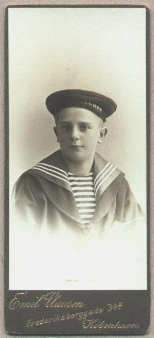 carl1912.jpg - Carl (min far) Omkr. 1912