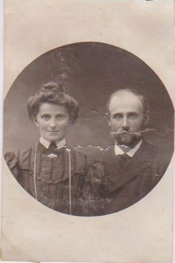 ukendt-5.jpg - Ukendt-5  Tror det er familie Johansen i Horsens?